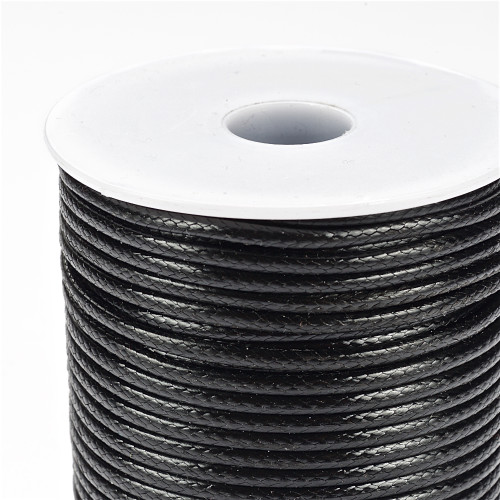 Sznurek poliestrowy 2 mm czarny 1 metr
