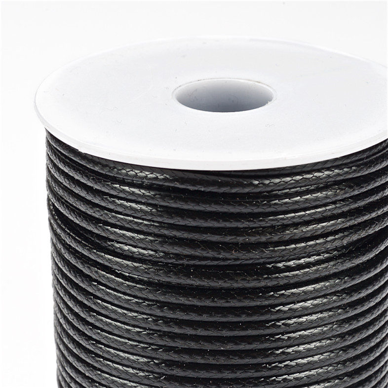 Sznurek poliestrowy 2 mm czarny 1 metr