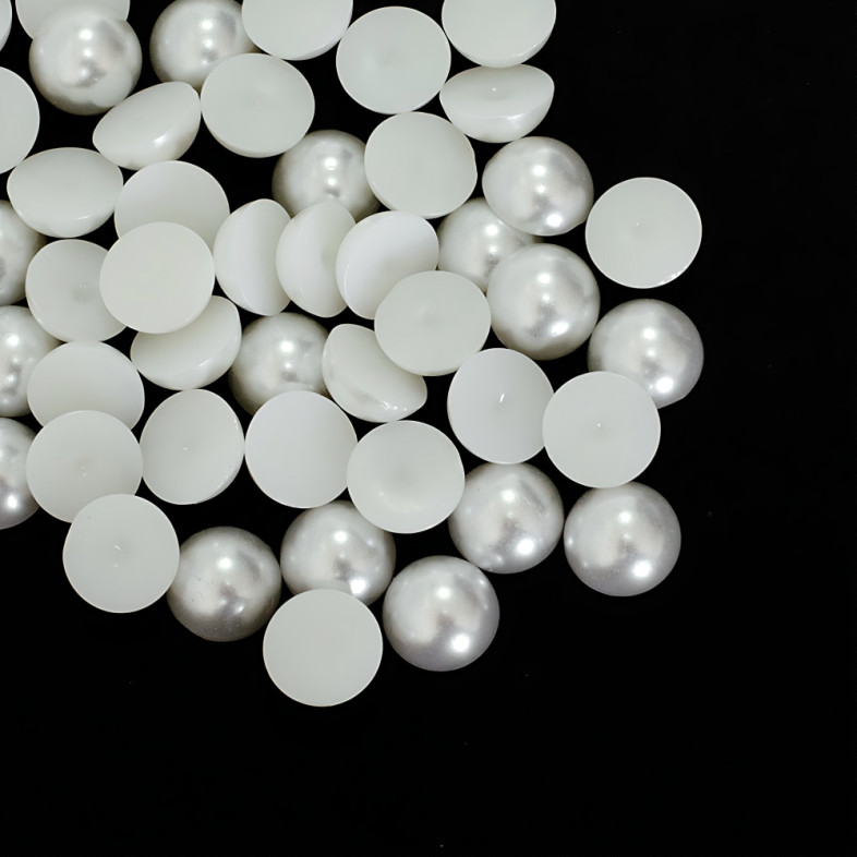 Pół koralik plastikowy imitujące perły 8 mm biały op.10 gr