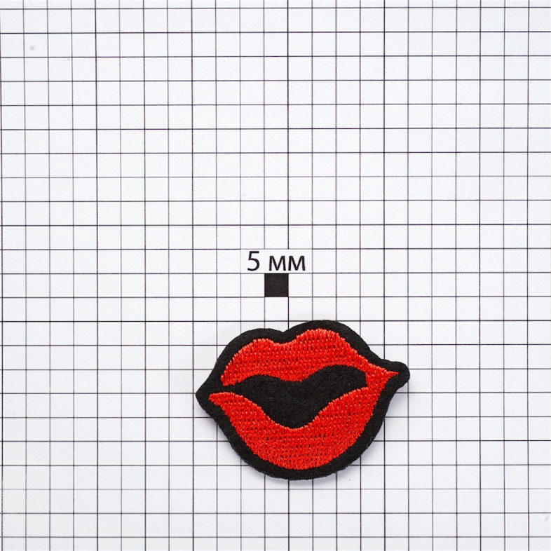 Fabric patch Red lips 1 pc.