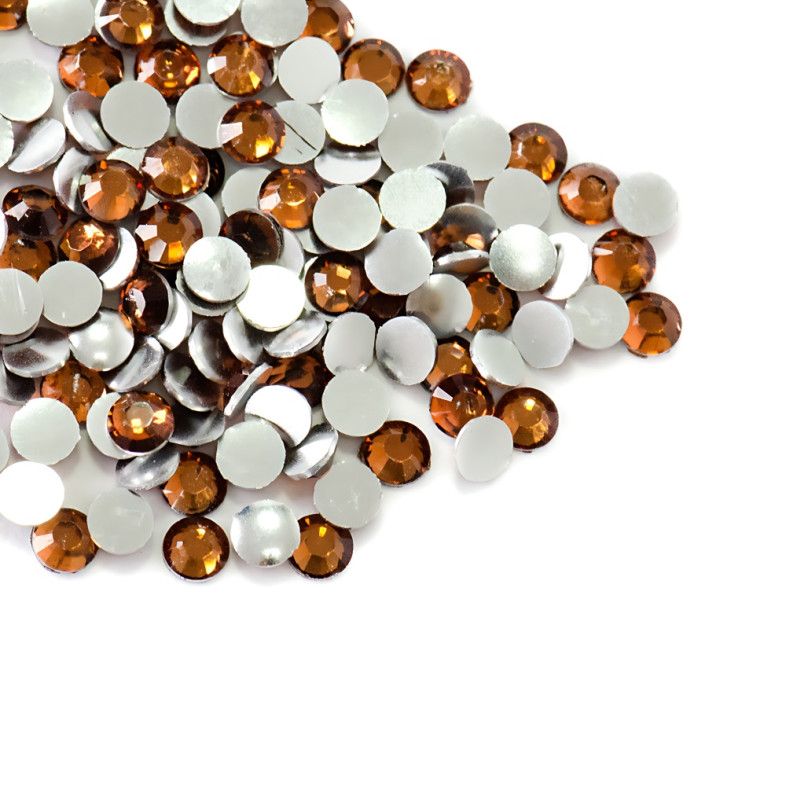 Plastic rhinestones 3 mm brown pack of 110 pcs.