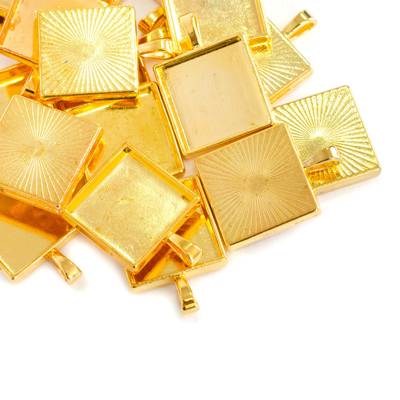 Base for gluing stones and cabochons 23×23 mm gold 1 pc.