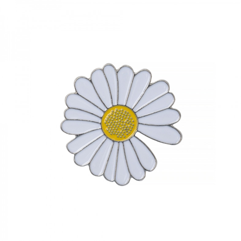 Metal pin badge Chamomile 1 pc.