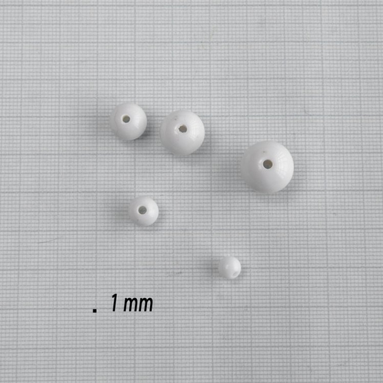 Koralik plastikowy 9 mm biały 1 szt