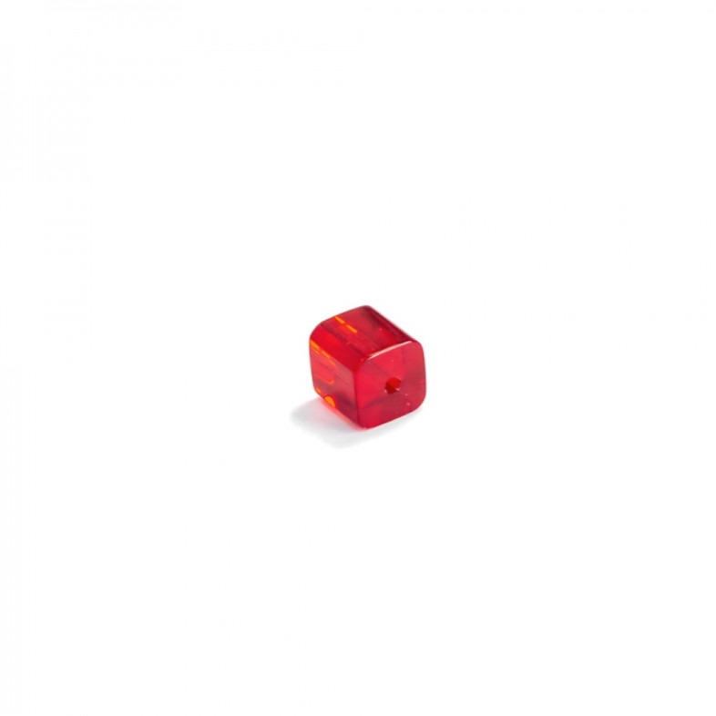 Koralik szklany 8x8 mm sześcienny czerwony 1 szt