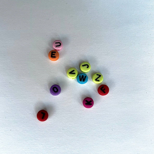 Set of English letters, round mix, pack of 10 pcs.