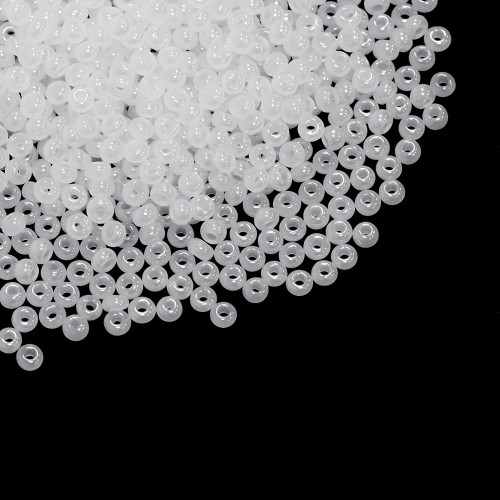 57102 Preciosa Czech beads white pack of 5 g