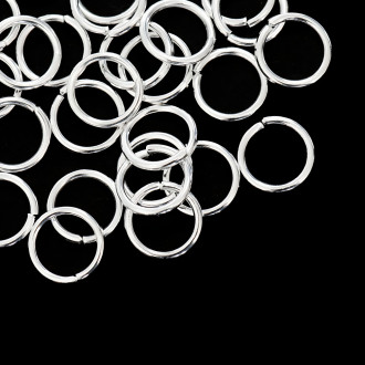 Jubilerskie pierścionki 10 mm w kolorze srebrny op.10 gr