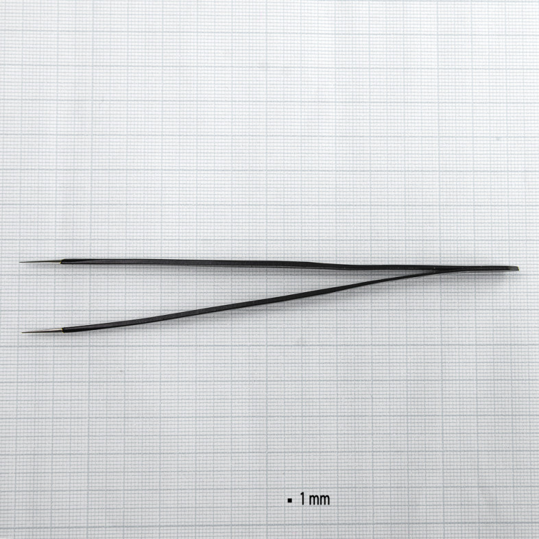 Straight-tipped tweezers