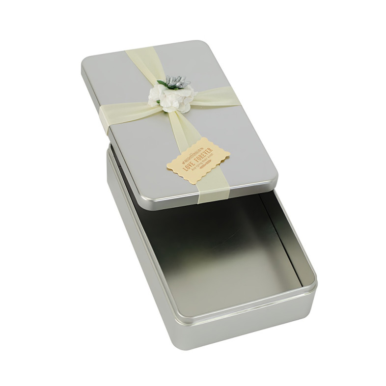 Metal box 19×12 cm with flower, silver, 1 pc.
