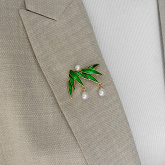 Brooch 42×54 mm Leaf golden-green 1 pc