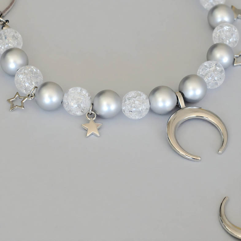 Bracelets (pair) made of plastic beads and metal pendants for legs No. 5