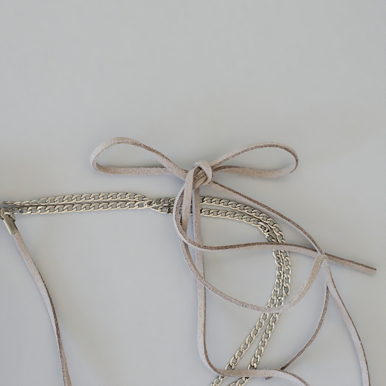 Bracelets (pair) made of plastic beads and metal pendants for legs No. 5