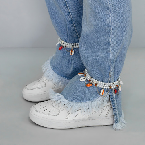 Bracelets (pair) made of plastic and crystal beads and with plastic pendants for legs No. 8