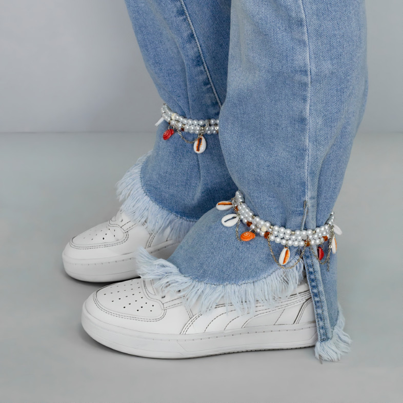 Bracelets (pair) made of plastic and crystal beads and with plastic pendants for legs No. 8