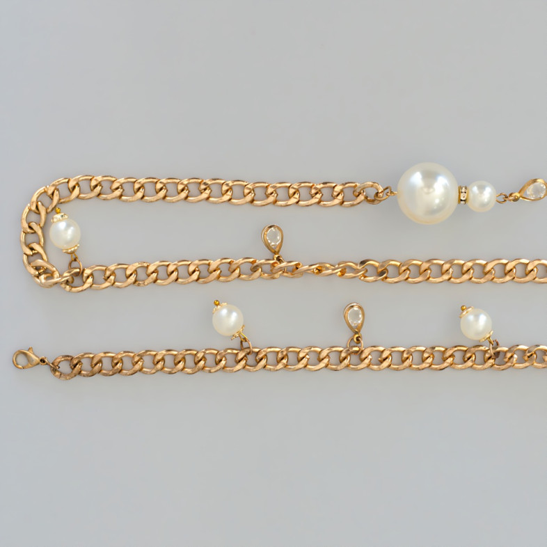 Bracelet made of plastic beads and a chain on the waist No. 9