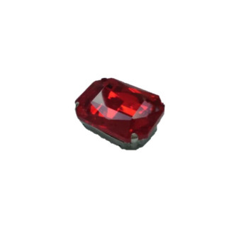 Cyrkonie szklane prostokątny do szycia w metalicznym okuciu 25x18 mm czerwony 1 szt